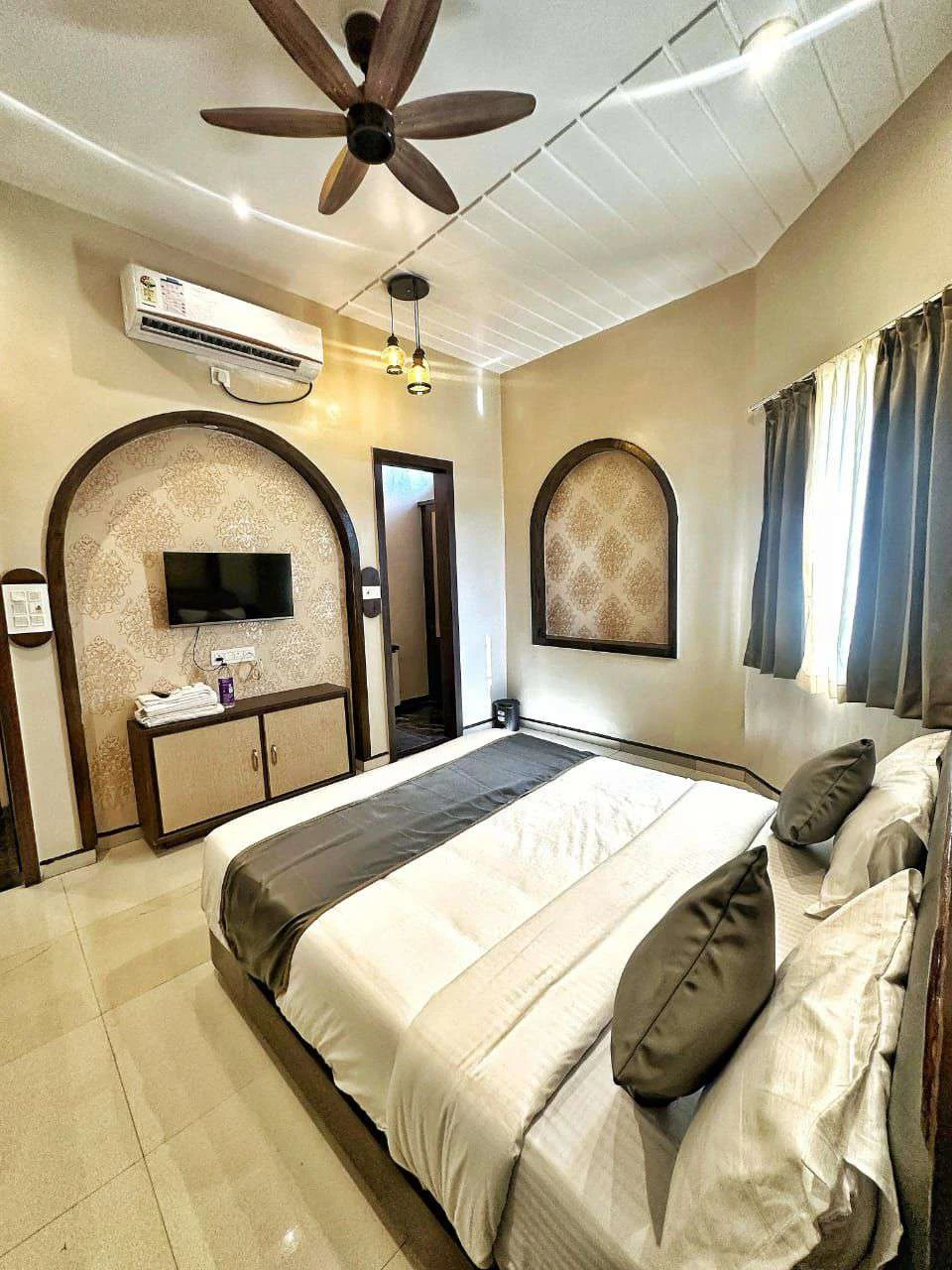 3 Star Hotels Room Photo 46
