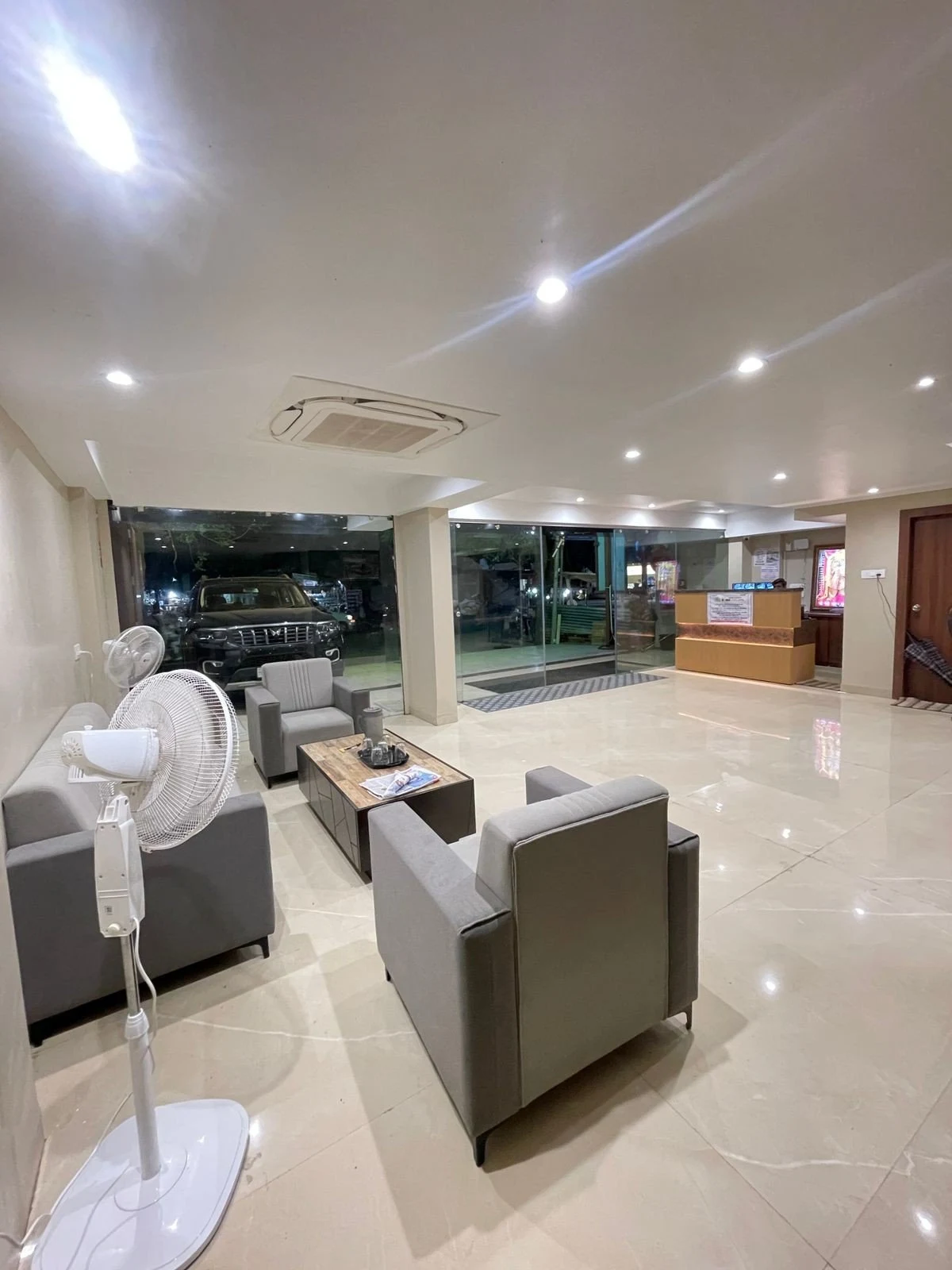 3 Star Hotels Room Photo 3