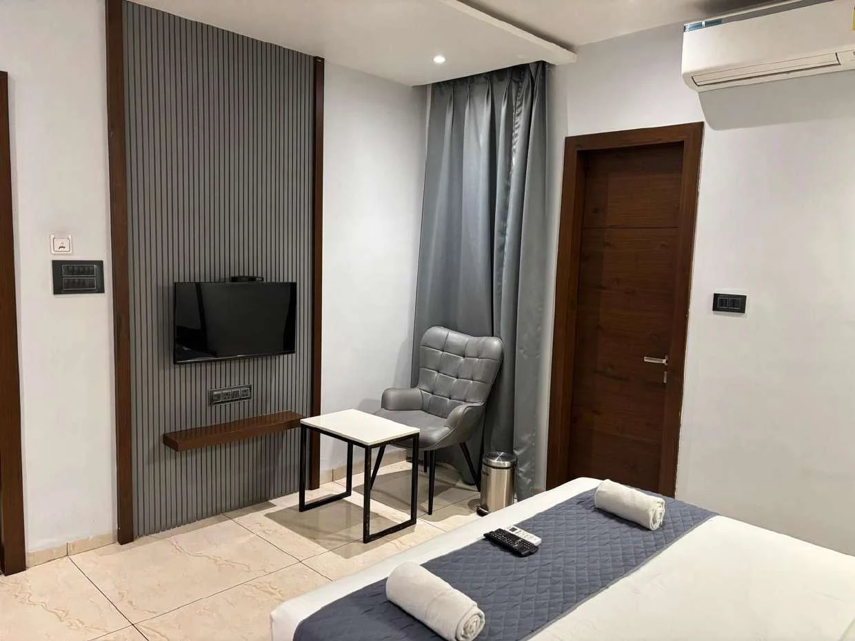 3 Star Hotels Room Photo 12