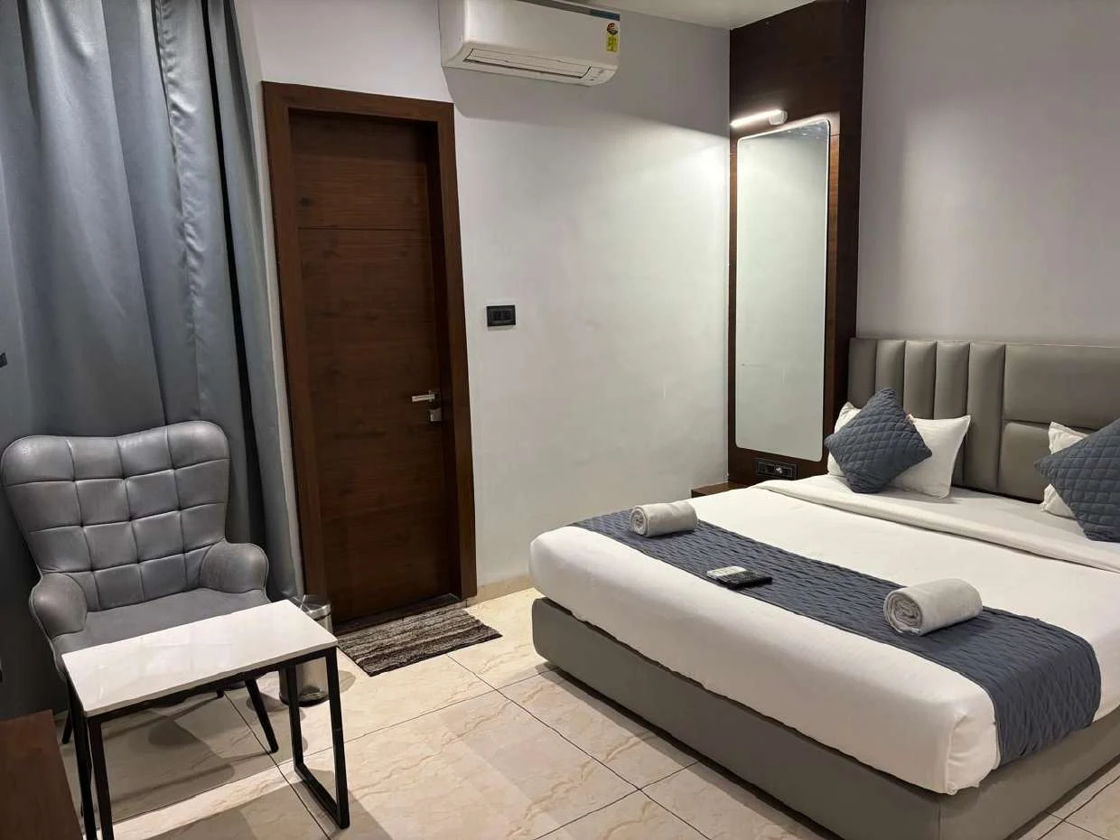 3 Star Hotels Room Photo 13