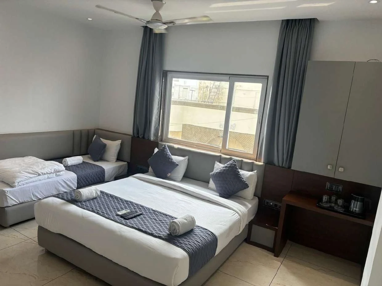 3 Star Hotels Room Photo 20