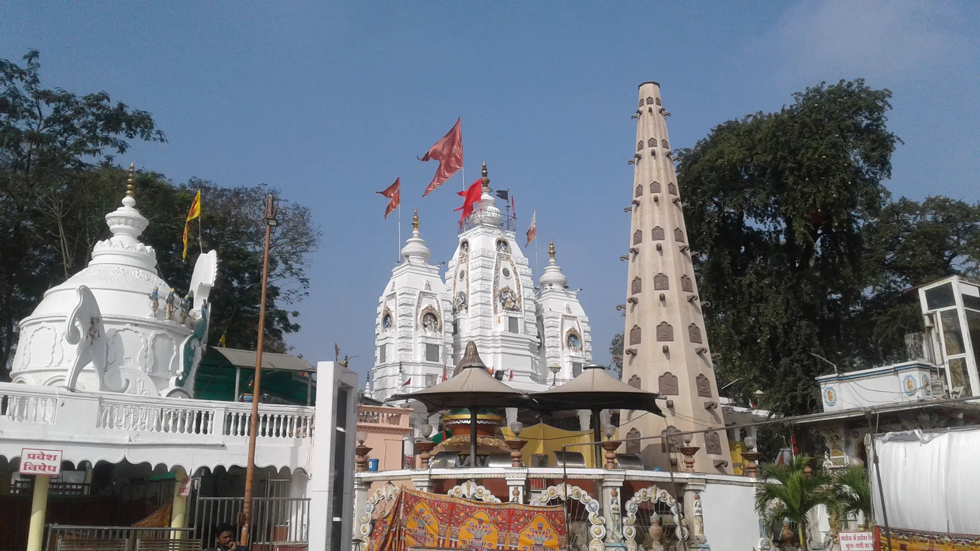 Khajrana Ganesh Temple — Indore Sightseeing Taxi from Ujjain